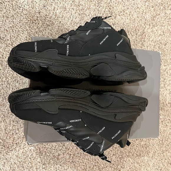 Balenciaga Triple S size 46 - Picture 3 of 6